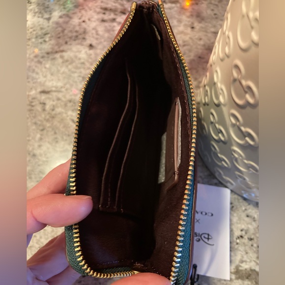 Disney X Coach Corner Zip Wristlet With Sled Motif - NWT - Picture 4 of 8